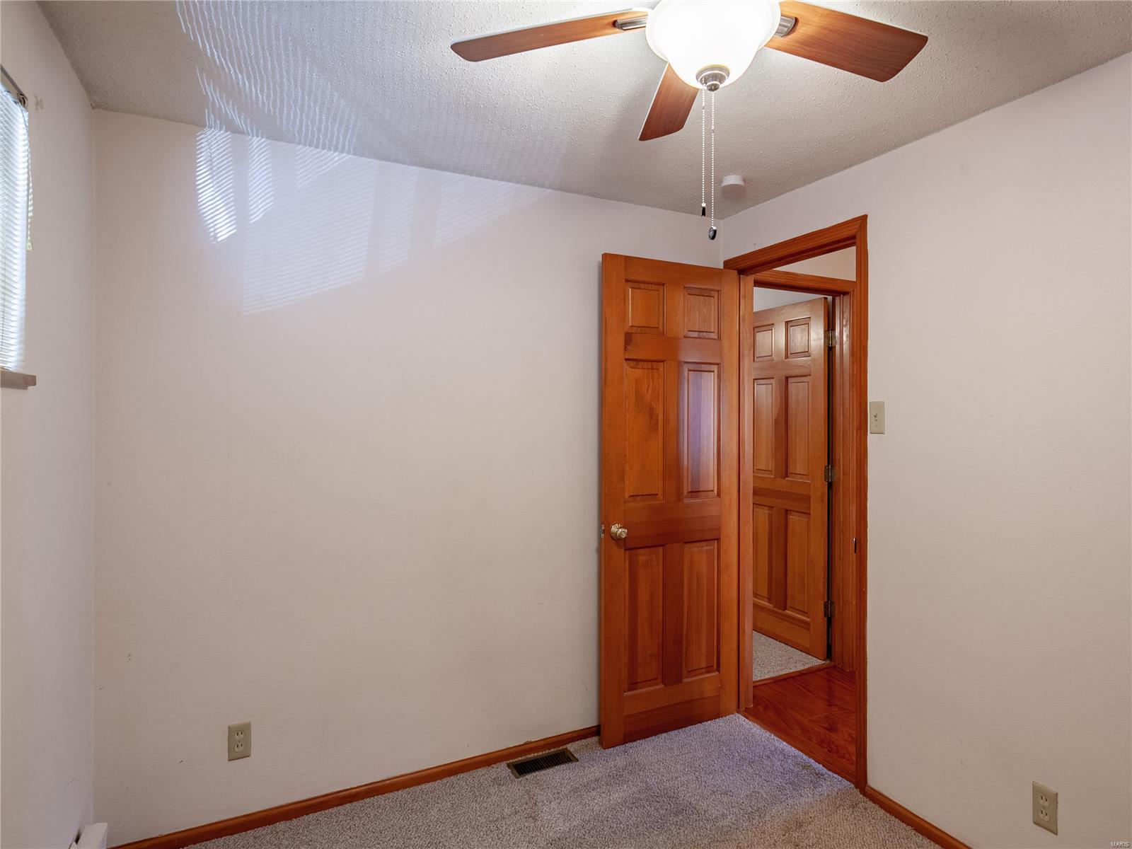 5431 Ringer Road St. Louis, MO 63129 - Photo 12 of 26 Gallery Image 12