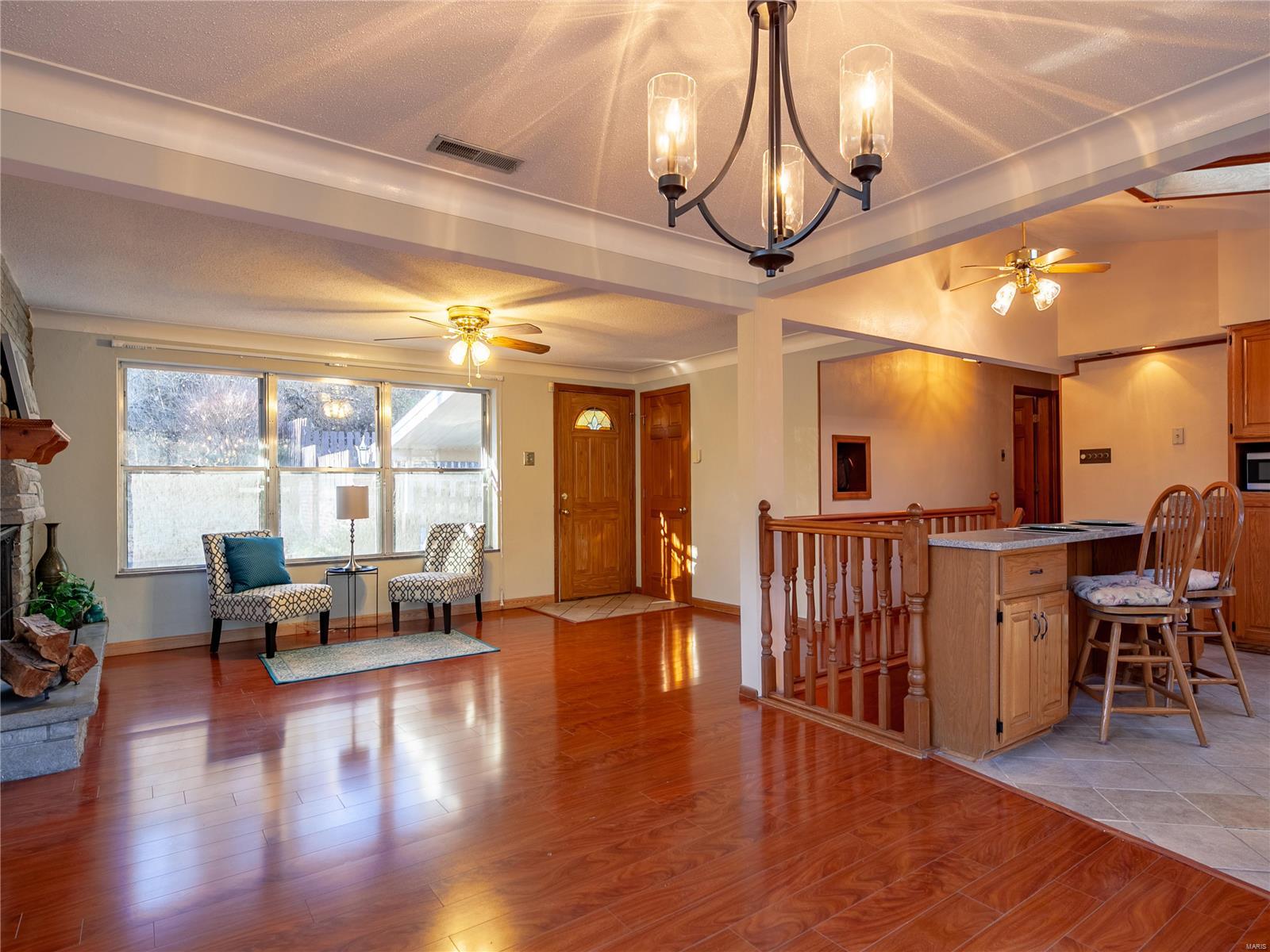 5431 Ringer Road St. Louis, MO 63129 - Photo 7 of 26 Gallery Image 7