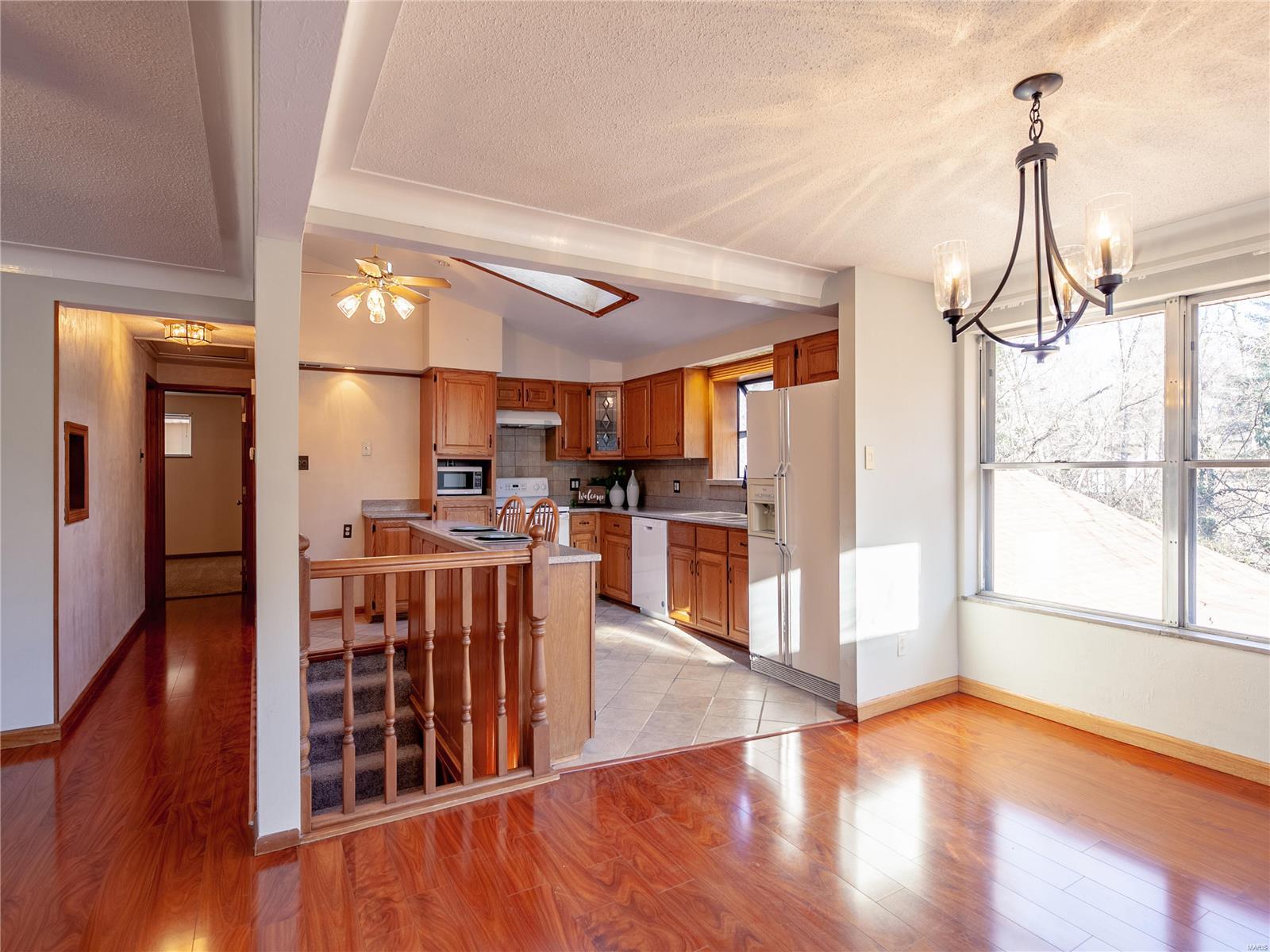 5431 Ringer Road St. Louis, MO 63129 - Photo 8 of 26 Gallery Image 8