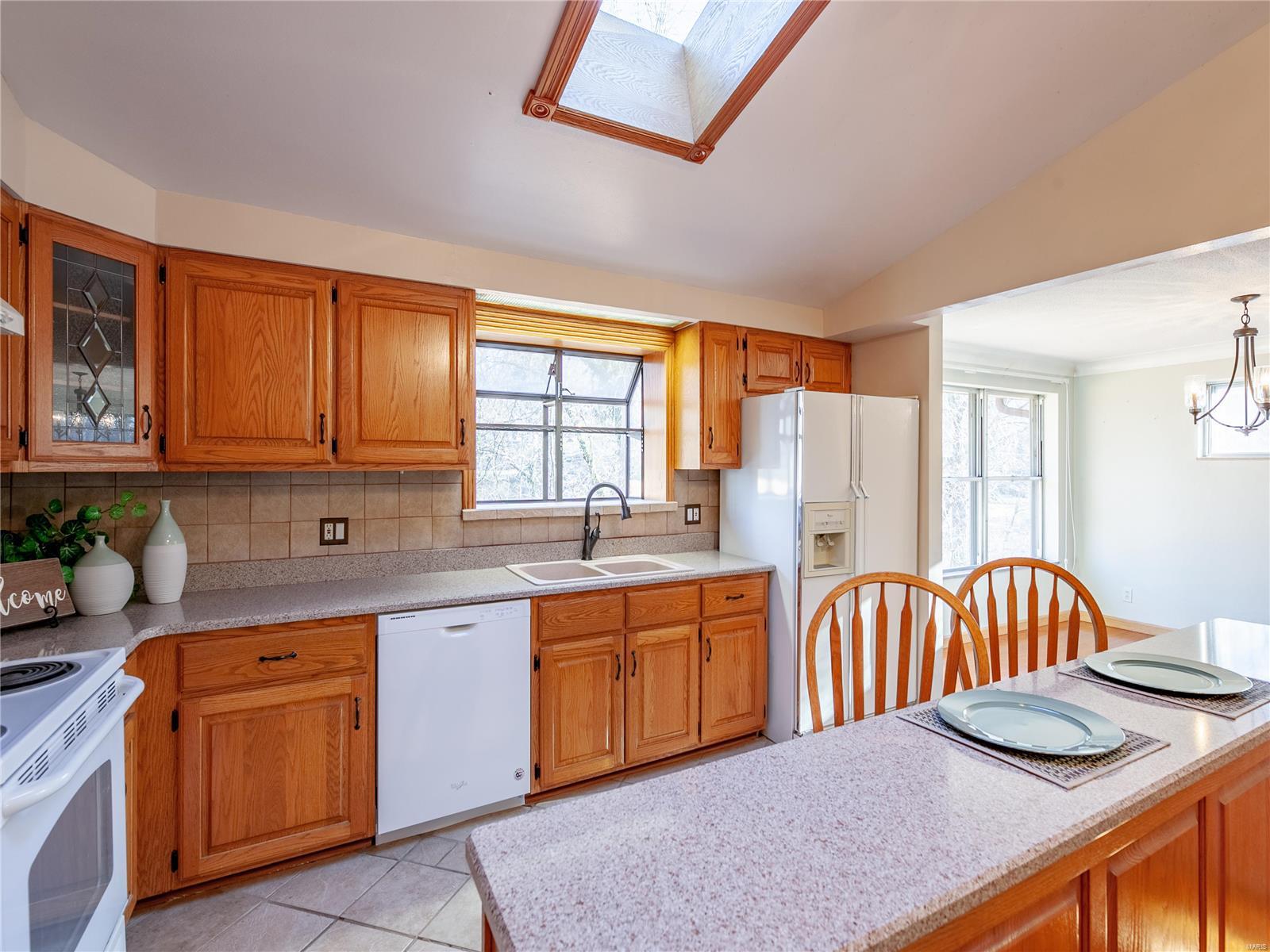 5431 Ringer Road St. Louis, MO 63129 - Photo 9 of 26 Gallery Image 9