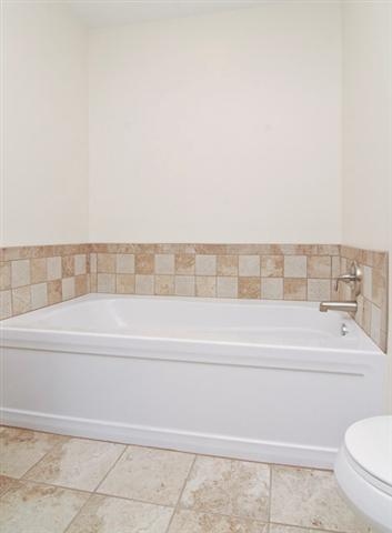 114 Lullwater Road Greenville, SC 29607 - Photo 19 of 24 Gallery Image 19