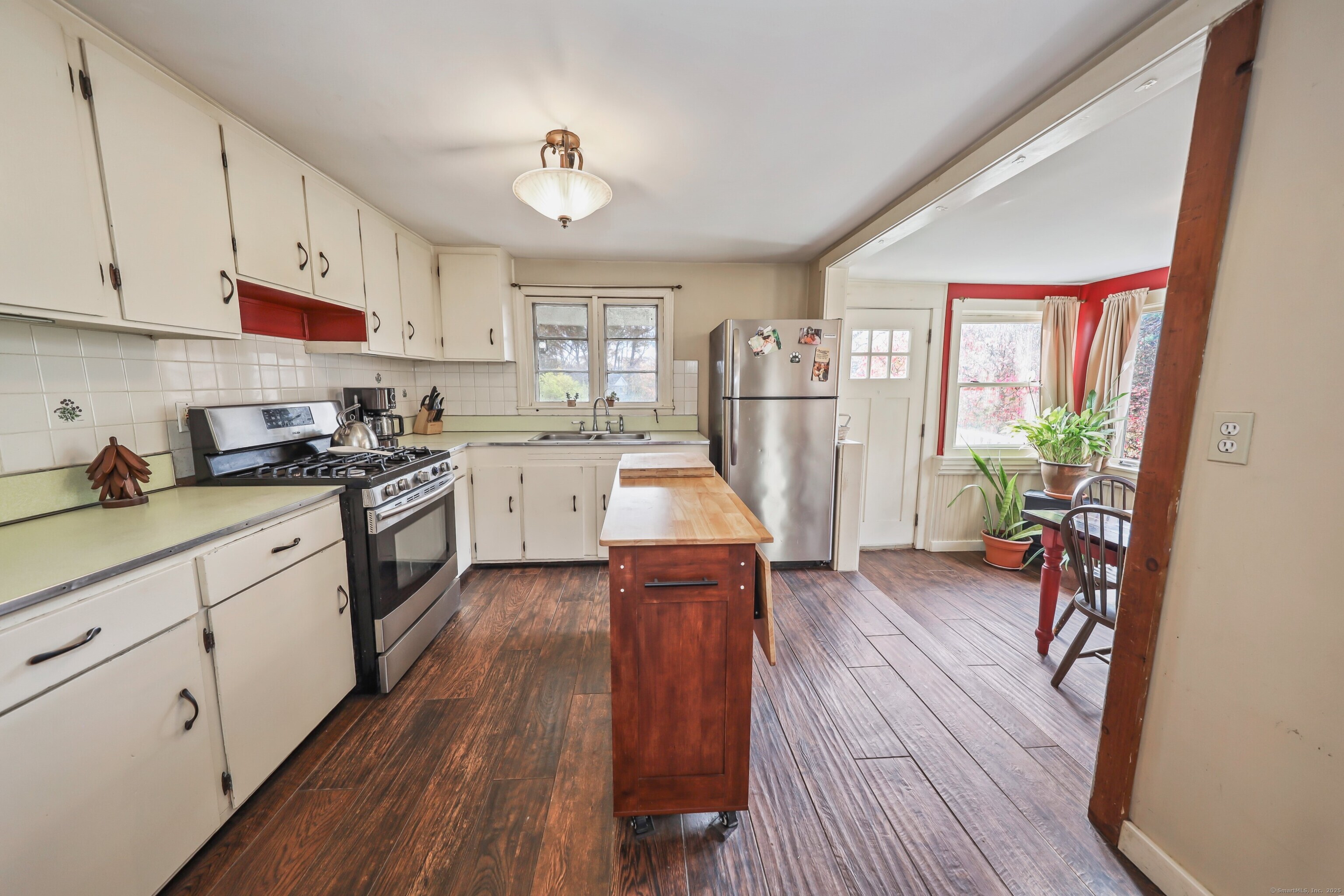 10 Kulas Terrace Seymour, CT 06483 - Photo 12 of 38