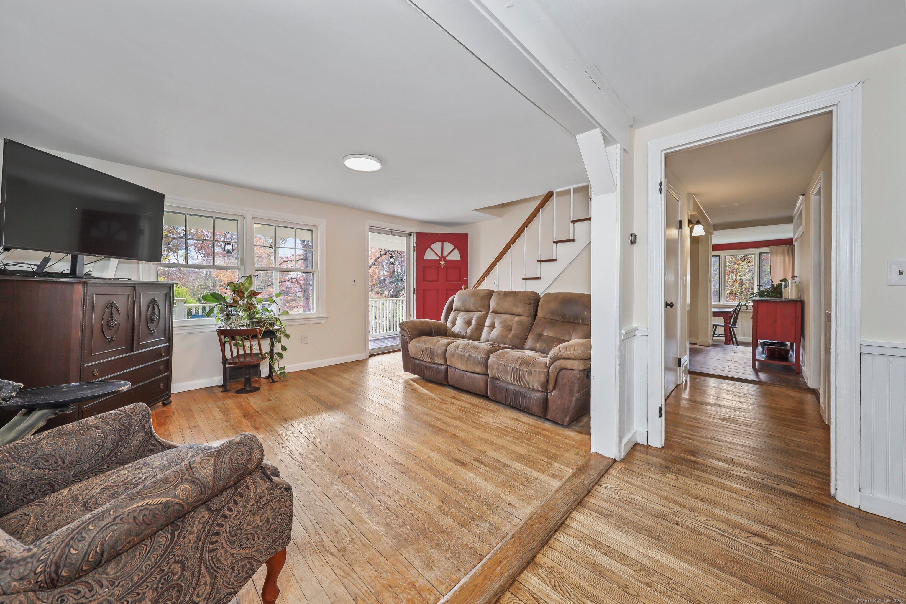 10 Kulas Terrace Seymour, CT 06483 - Photo 3 of 38