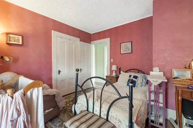 $979,900 | 584-586 Mt Hope Avenue, Fall River, MA 02724