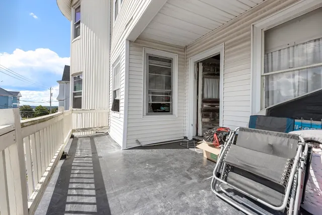 $979,900 | 584-586 Mt Hope Avenue, Fall River, MA 02724