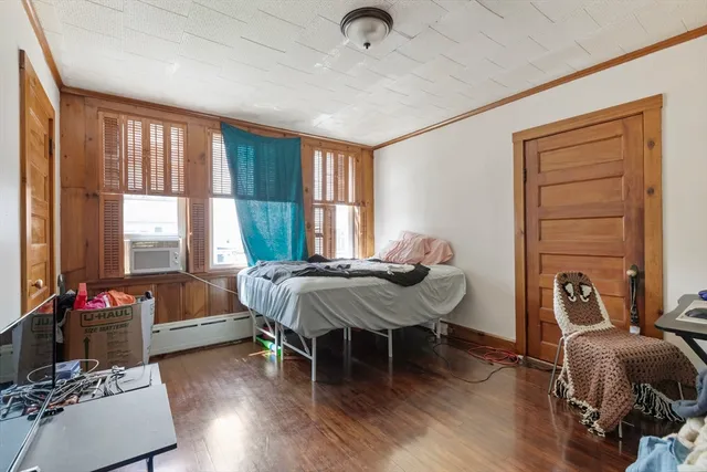 $979,900 | 584-586 Mt Hope Avenue, Fall River, MA 02724