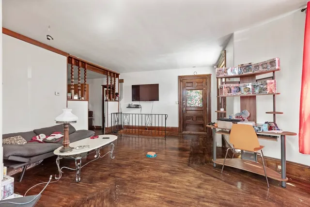 $979,900 | 584-586 Mt Hope Avenue, Fall River, MA 02724