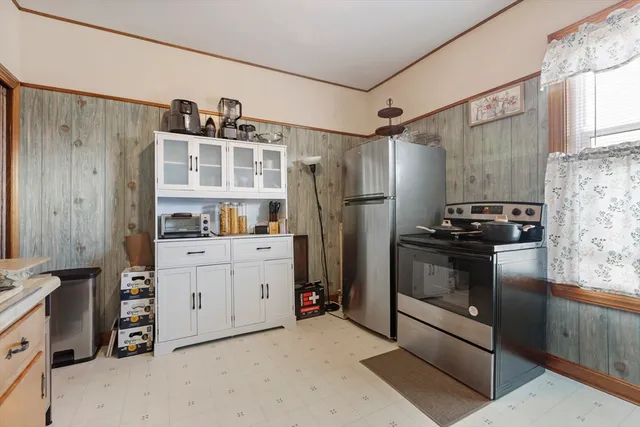 $979,900 | 584-586 Mt Hope Avenue, Fall River, MA 02724