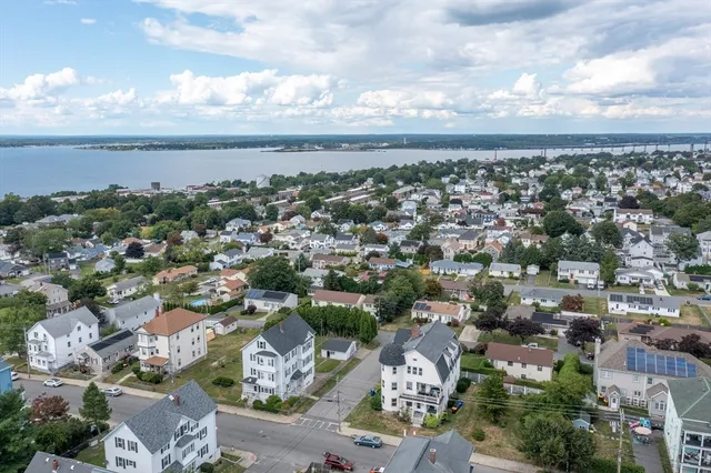 $979,900 | 584-586 Mt Hope Avenue, Fall River, MA 02724