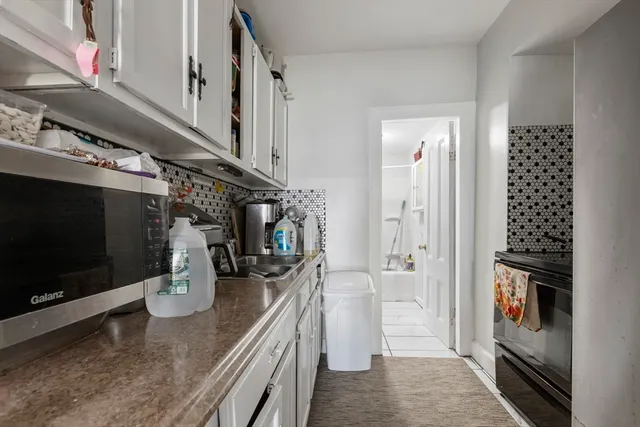 $979,900 | 584-586 Mt Hope Avenue, Fall River, MA 02724