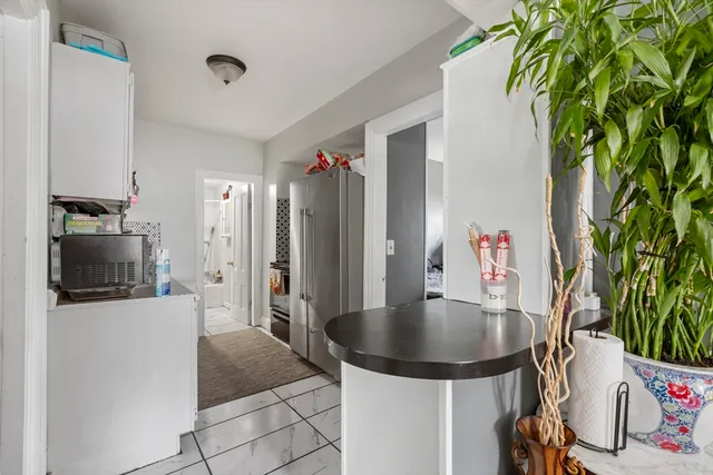 $979,900 | 584-586 Mt Hope Avenue, Fall River, MA 02724