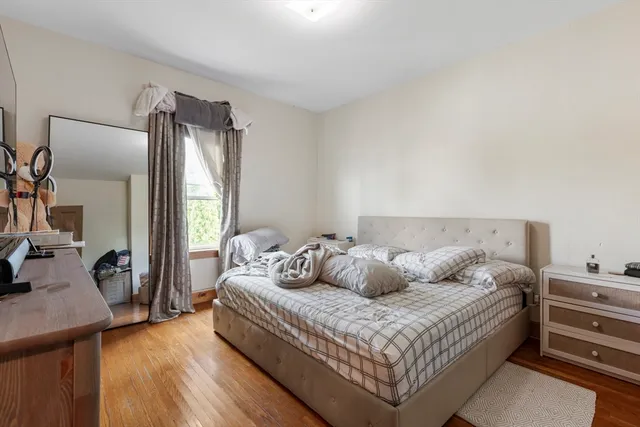 $979,900 | 584-586 Mt Hope Avenue, Fall River, MA 02724