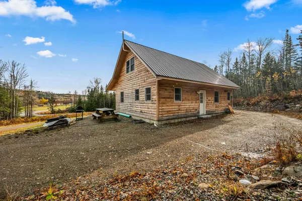 $535,000 | 10 Pontook Estates Road, Dummer, NH 03588