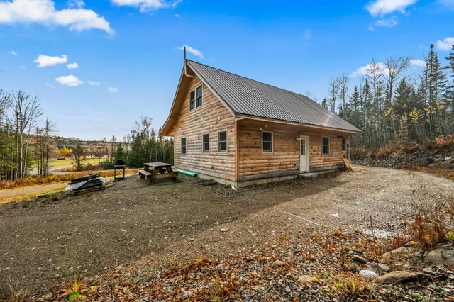 $535,000 | 10 Pontook Estates Road, Dummer, NH 03588