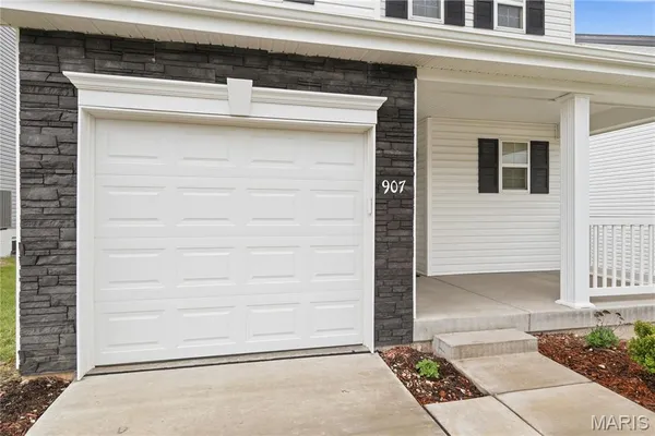$2,350 | 907 Black Bear Drive, House Springs, MO 63051