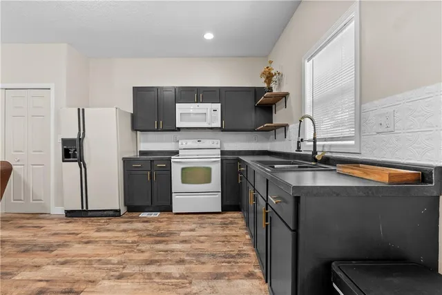 $160,000 | 2414 Washington Street, Lexington, MO 64067