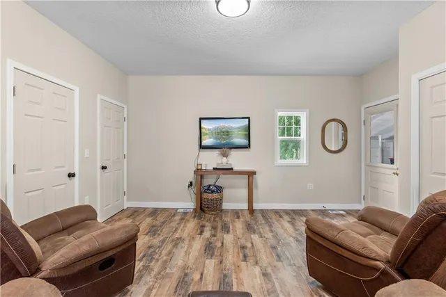 $160,000 | 2414 Washington Street, Lexington, MO 64067