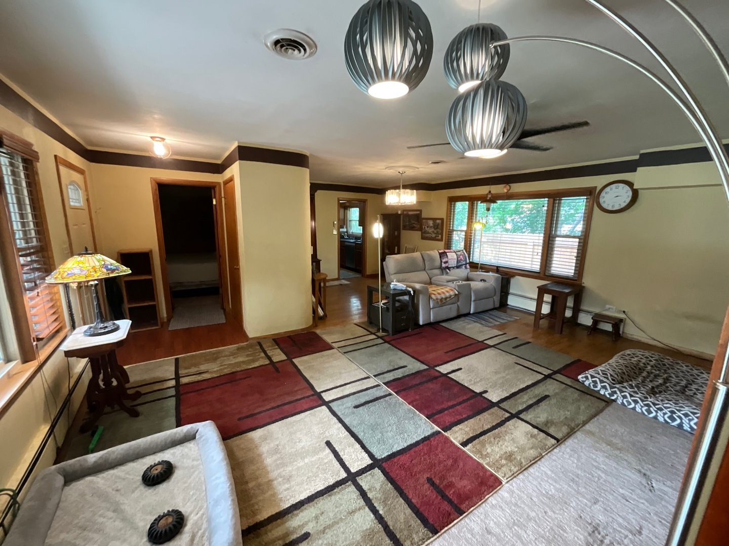 852 Carr Street Elgin, IL 60123 - Photo 3 of 30