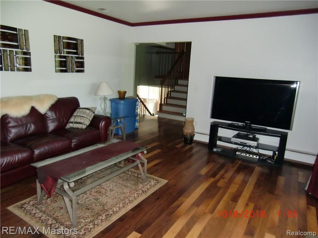 28525 Brandes Road Flat Rock, MI 48134 - Photo 10 of 29 CIMG3957.JPG