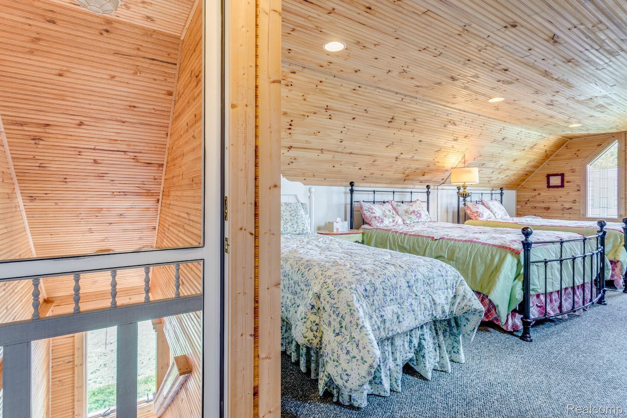 4450 North Lakeshore Road Deckerville, MI 48427 - Photo 46 of 75 4450 Lakeshore Rd (22 of 76).jpg