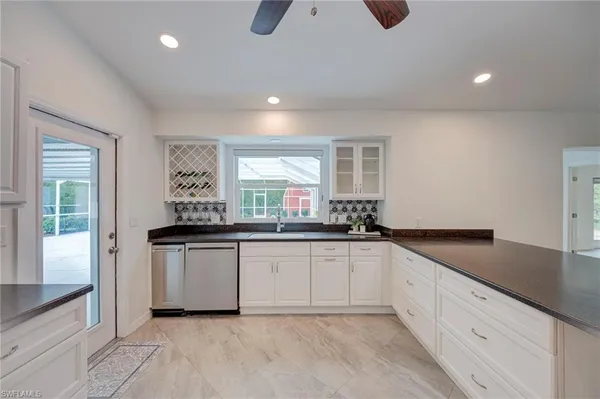 $1,299,000 | 825 Desoto Boulevard North, Naples, FL 34120