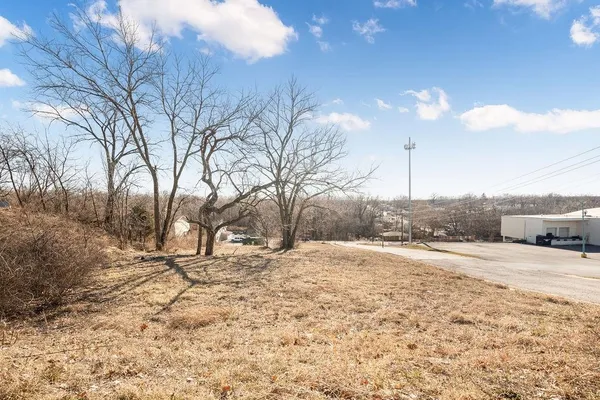 $130,000 | 11225 East US Highway 24, Independence, MO 64054