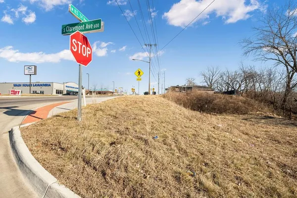 $130,000 | 11225 East US Highway 24, Independence, MO 64054