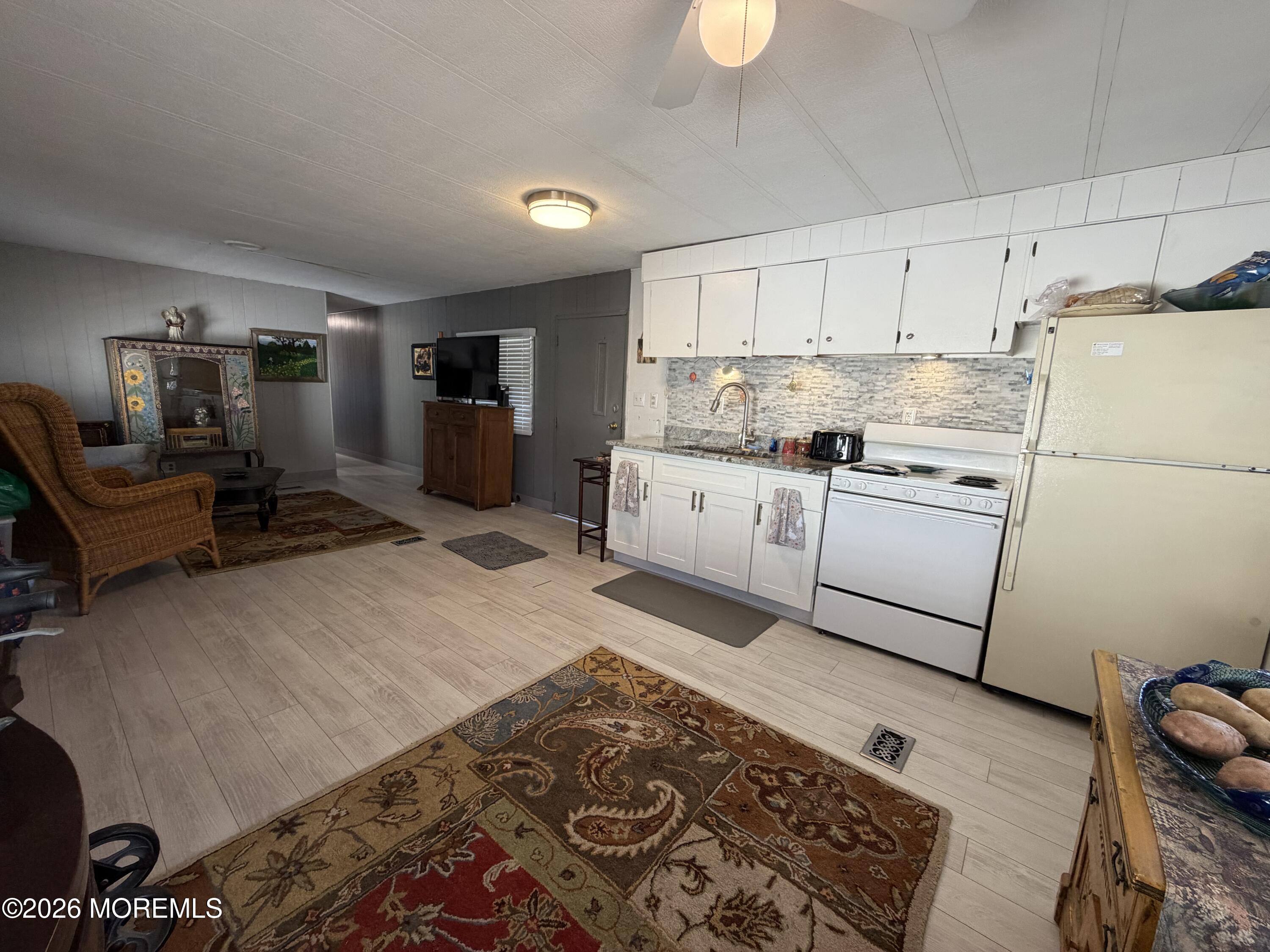 177 Mockingbird Way Whiting, NJ 08759 - Photo 19 of 25 IMG_0501