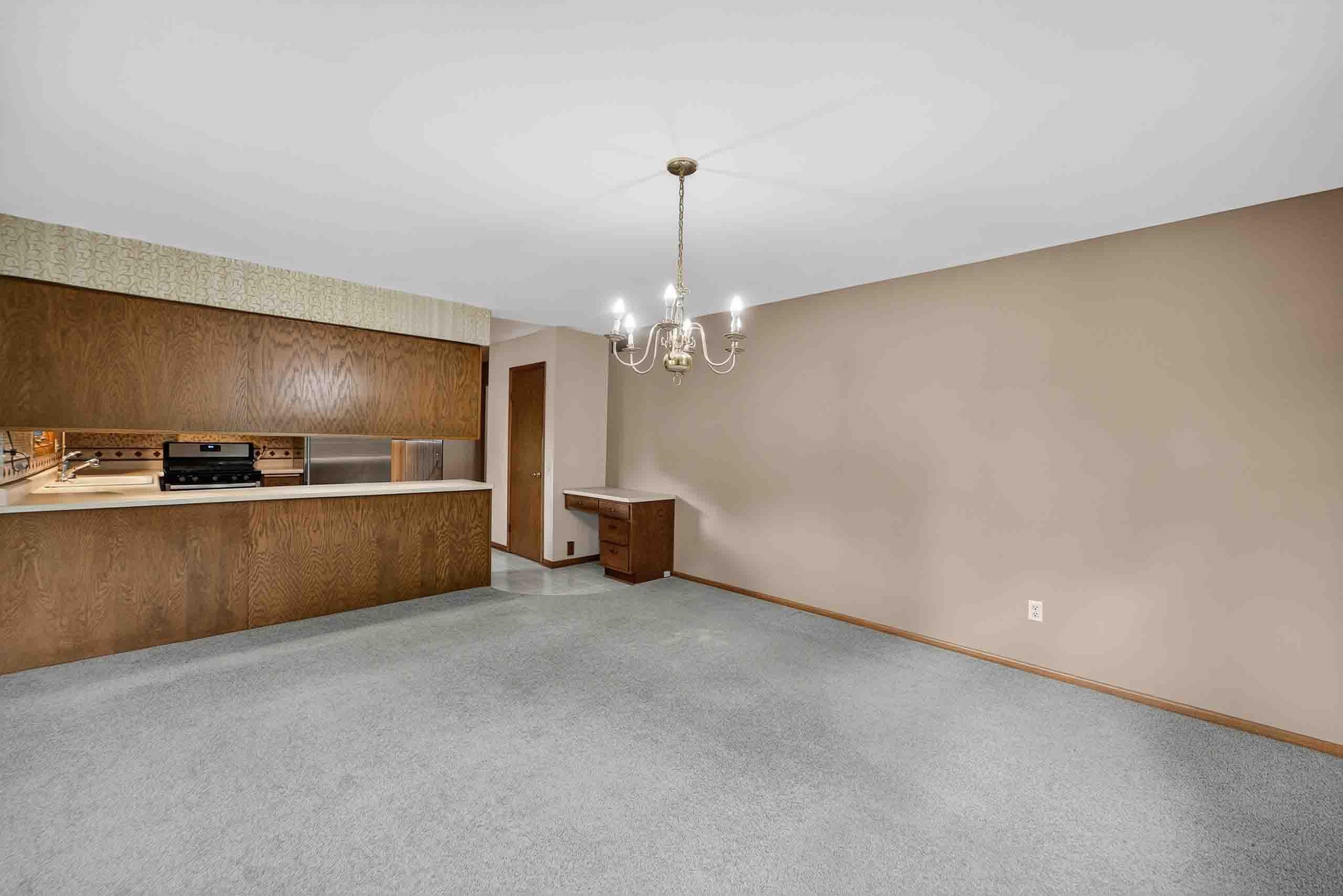 7013 Cardinal Drive Middleton, WI 53562 - Photo 16 of 48