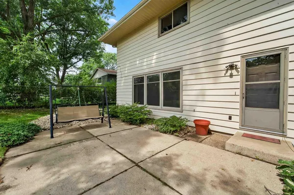 $575,000 | 7013 Cardinal Drive, Middleton, WI 53562