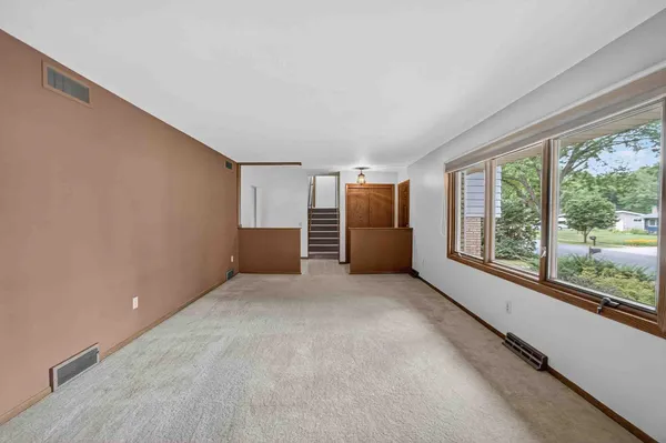 $575,000 | 7013 Cardinal Drive, Middleton, WI 53562