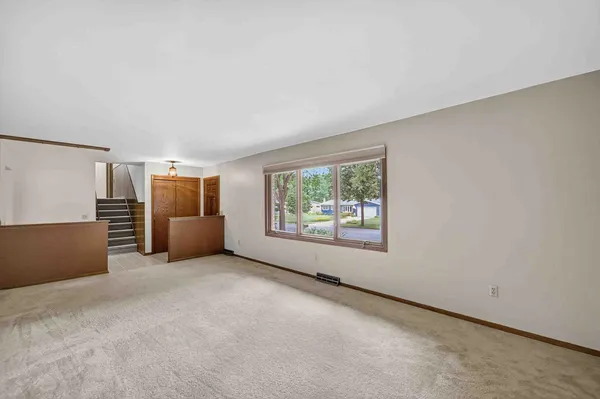 $575,000 | 7013 Cardinal Drive, Middleton, WI 53562