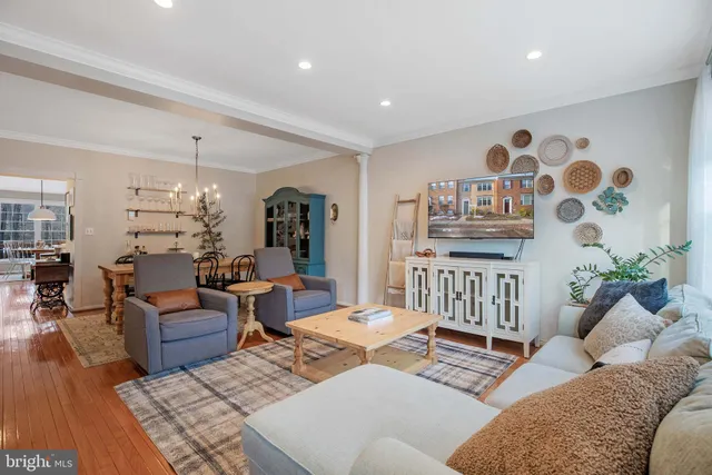 $3,750 | 6270 Taliaferro Way, Alexandria, VA 22315