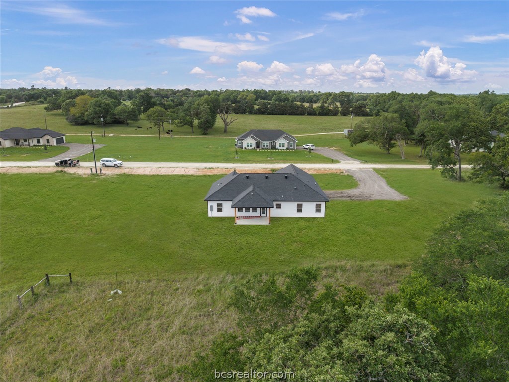 4432 Collton Lane Franklin, TX 77856 - Photo 3 of 28