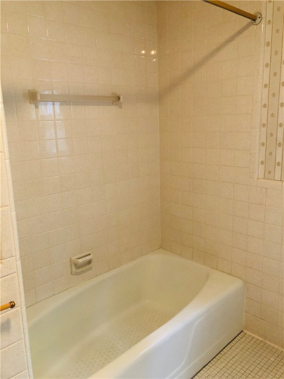 8 Briarwood Road Lincoln, RI 02865 - Photo 23 of 27