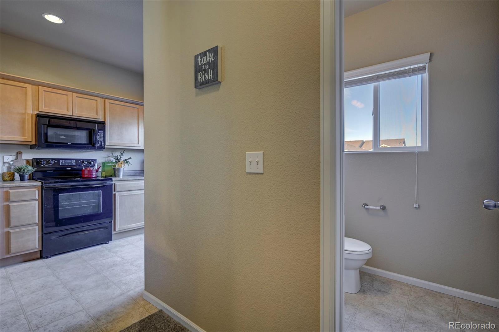 5653 Saint Patrick View Colorado Springs, CO 80923 - Photo 22 of 44