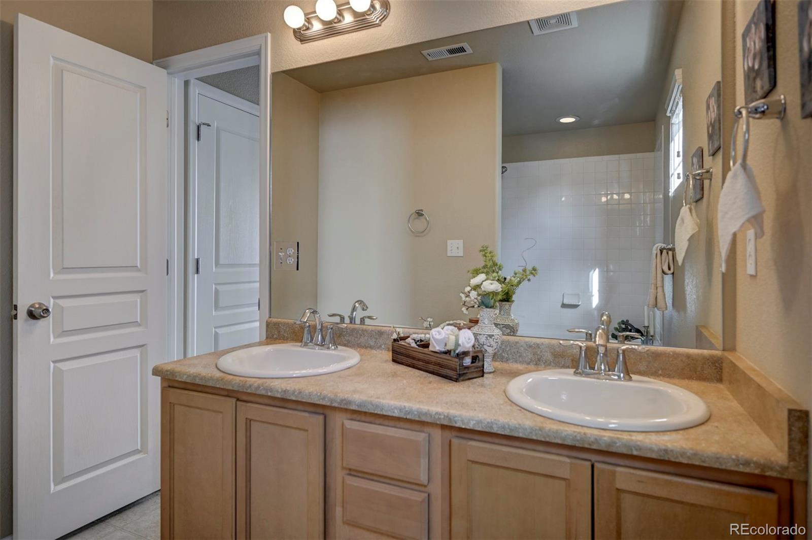 5653 Saint Patrick View Colorado Springs, CO 80923 - Photo 36 of 44