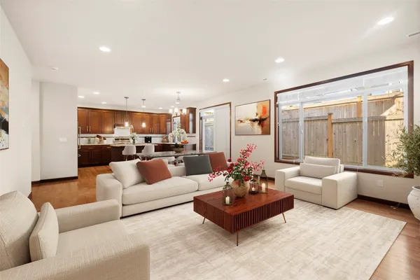 $895,000 | 17004 11th Place West, Lynnwood, WA 98037
