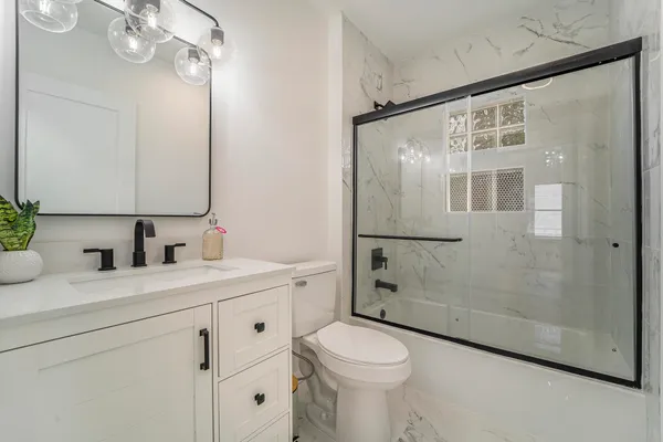 $2,500 | 1007 Mohawk Avenue, Royal Oak, MI 48067