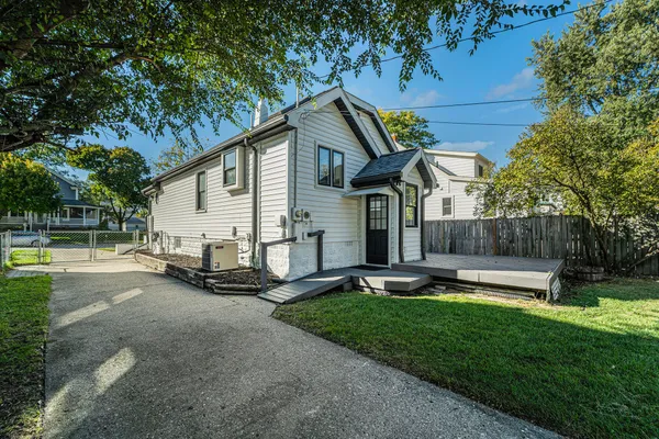 $2,500 | 1007 Mohawk Avenue, Royal Oak, MI 48067