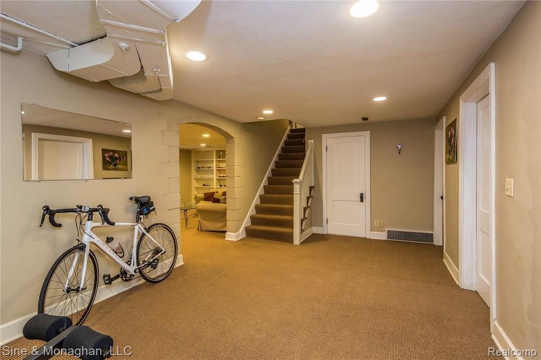 214 Merriweather Road Grosse Pointe, MI 48236 - Photo 58 of 85 061-Exercise_Room-4153033-medium.jpg