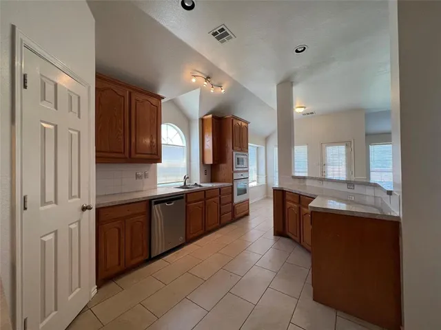 $2,750 | 1141 Nickerson Lane, Plano, TX 75094