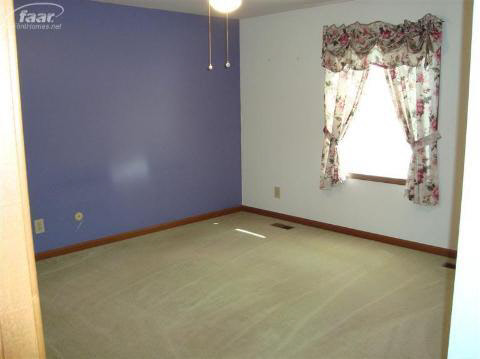 7015 Oak Road Vassar, MI 48768 - Photo 7 of 19 20226151-6.JPG
