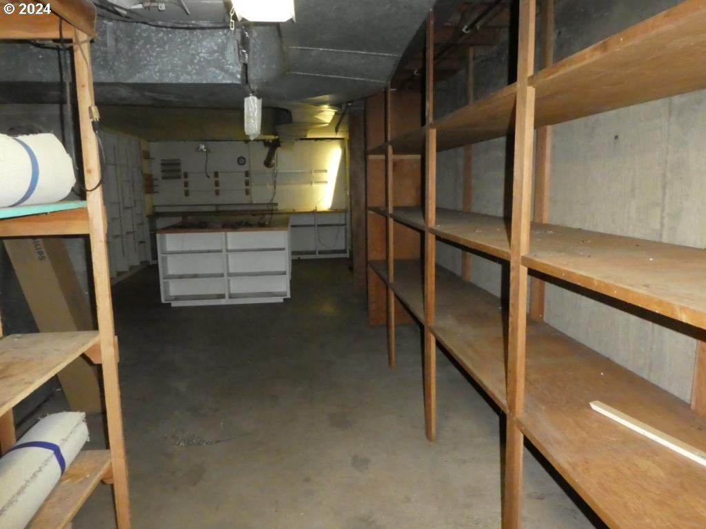 310 Southeast Terrace Drive Roseburg, OR 97470 - Photo 40 of 44 a view of storage and utility room