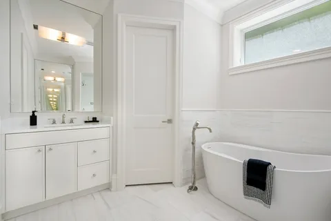 $2,150,000 | 1942 North Orchard Street, Unit 1N, Chicago, IL 60614