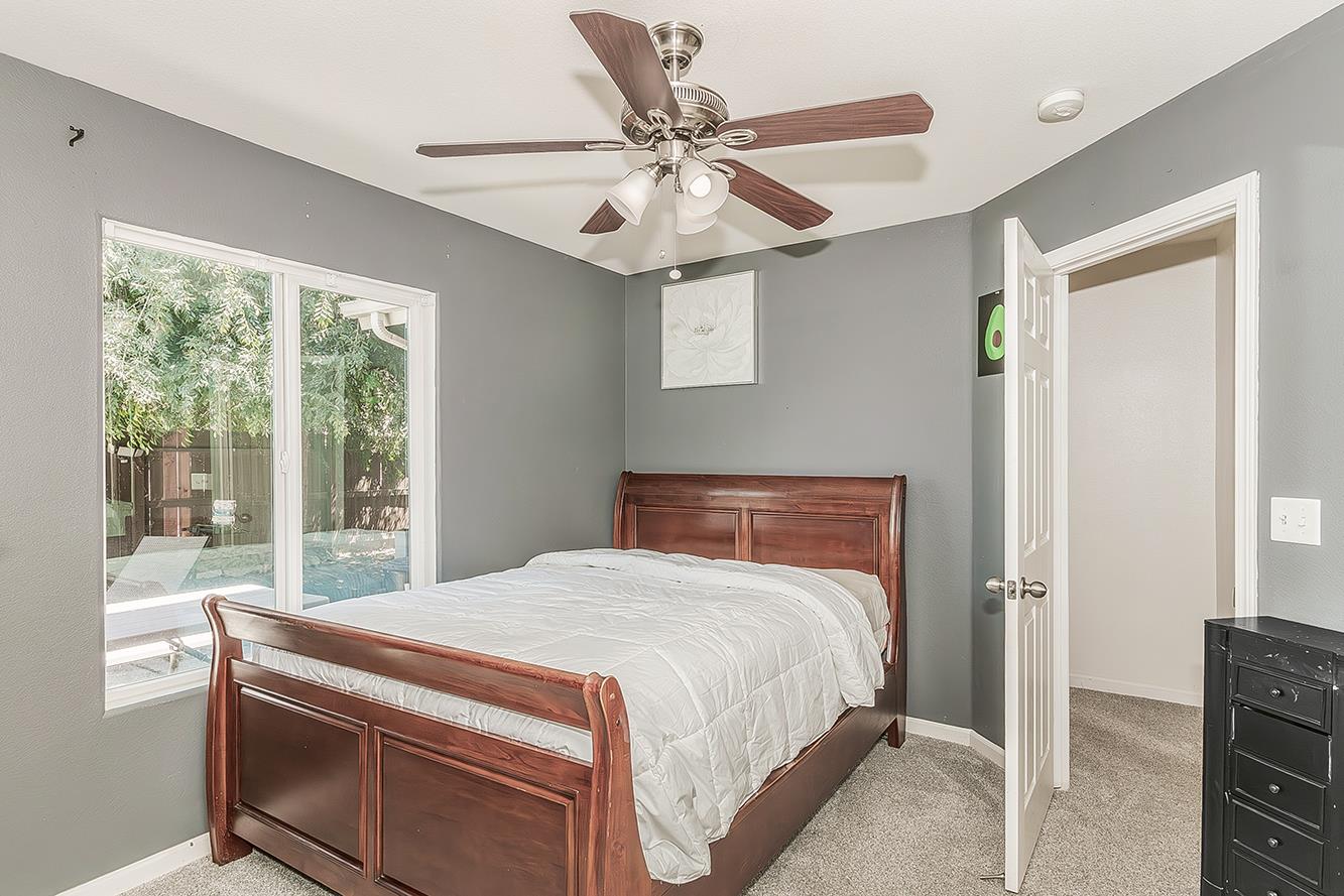 180 East Carpenter Avenue Reedley, CA 93654 - Photo 20 of 40
