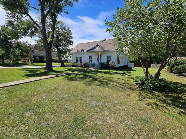 $250,000 | 508 South Ross Avenue, Mexia, TX 76667