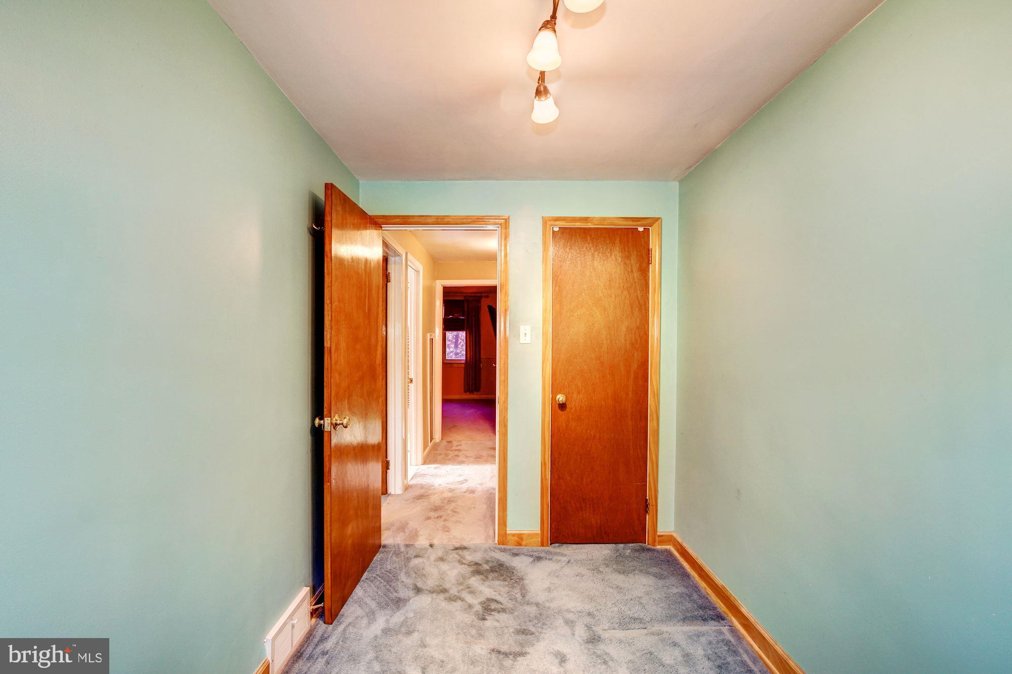 4070 West Ford Road Philadelphia, PA 19131 - Photo 13 of 27 Bedroom 3