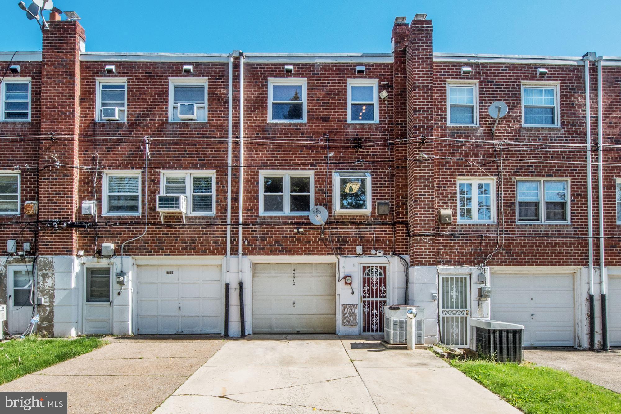 4070 West Ford Road Philadelphia, PA 19131 - Photo 25 of 27 Back Exterior/Garage