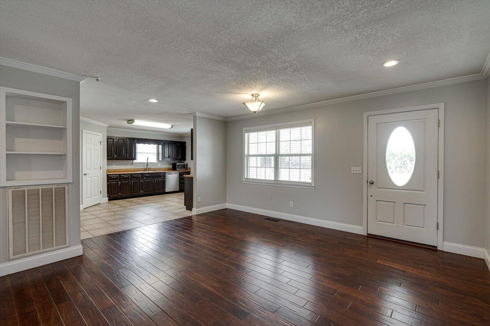 1895 Shellmound Road Jasper, TN 37347 - Photo 5 of 34 04-1895 Shellmound-4